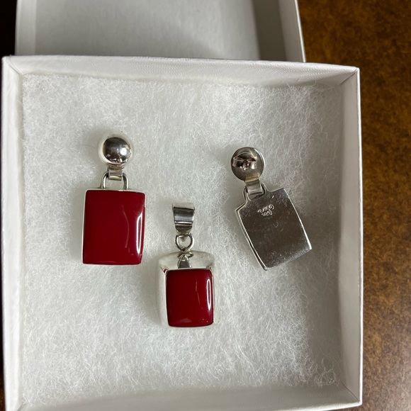 NWOT Vintage Mexican Solid Sterling Silver Red Enamel Pendant & Earrings - Picture 2 of 2